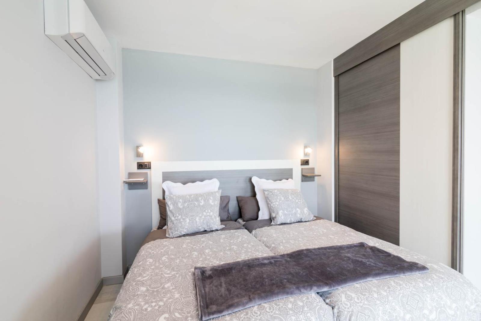 Deluxe Supreme Apartment Malaga Exterior photo