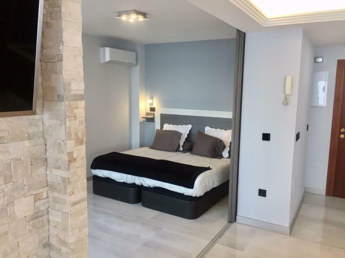 Deluxe Supreme Apartment Malaga Exterior photo