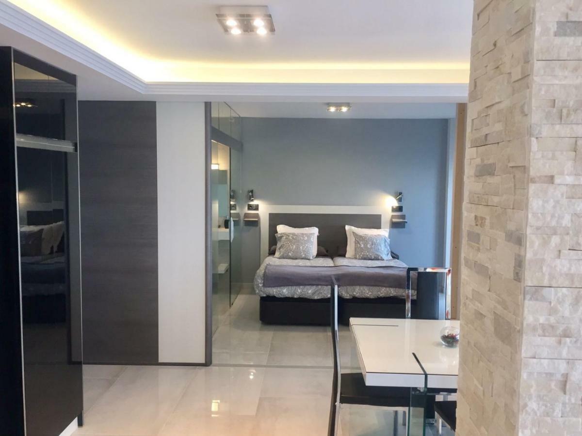 Deluxe Supreme Apartment Malaga Exterior photo